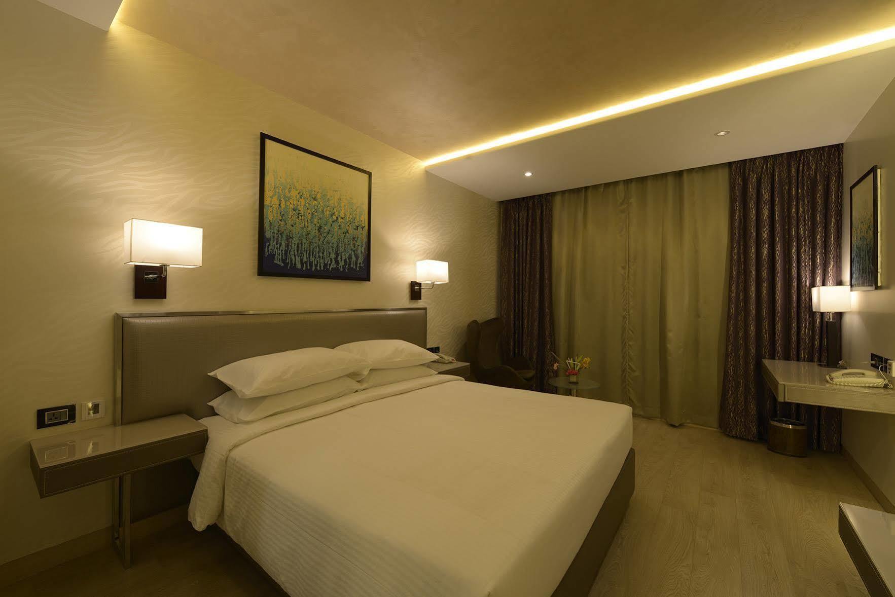 Genesis Hotel Near Mumbai Airport 외부 사진